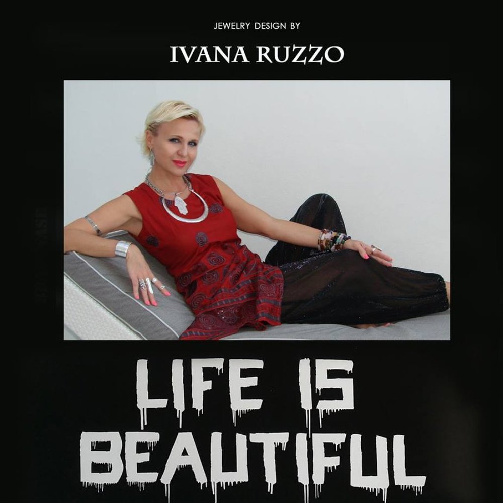 IVANA RUZZO Follow me on instagram Ivana Ruzzo Official #ivana_ruzzo_official